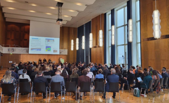 APE 2023 was held in the impressive meeting room of the ESMT building in Berlin.