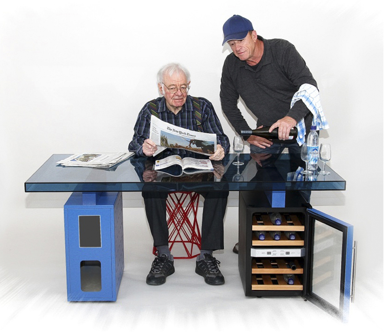 Erich Steichele: Technology transfer from neutron guides to living room tables (2006?).
